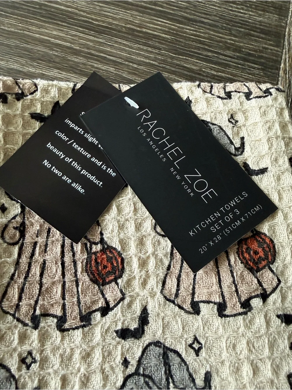 NWT Rachel Zoe Halloween Ghost Kitchen Towel set
